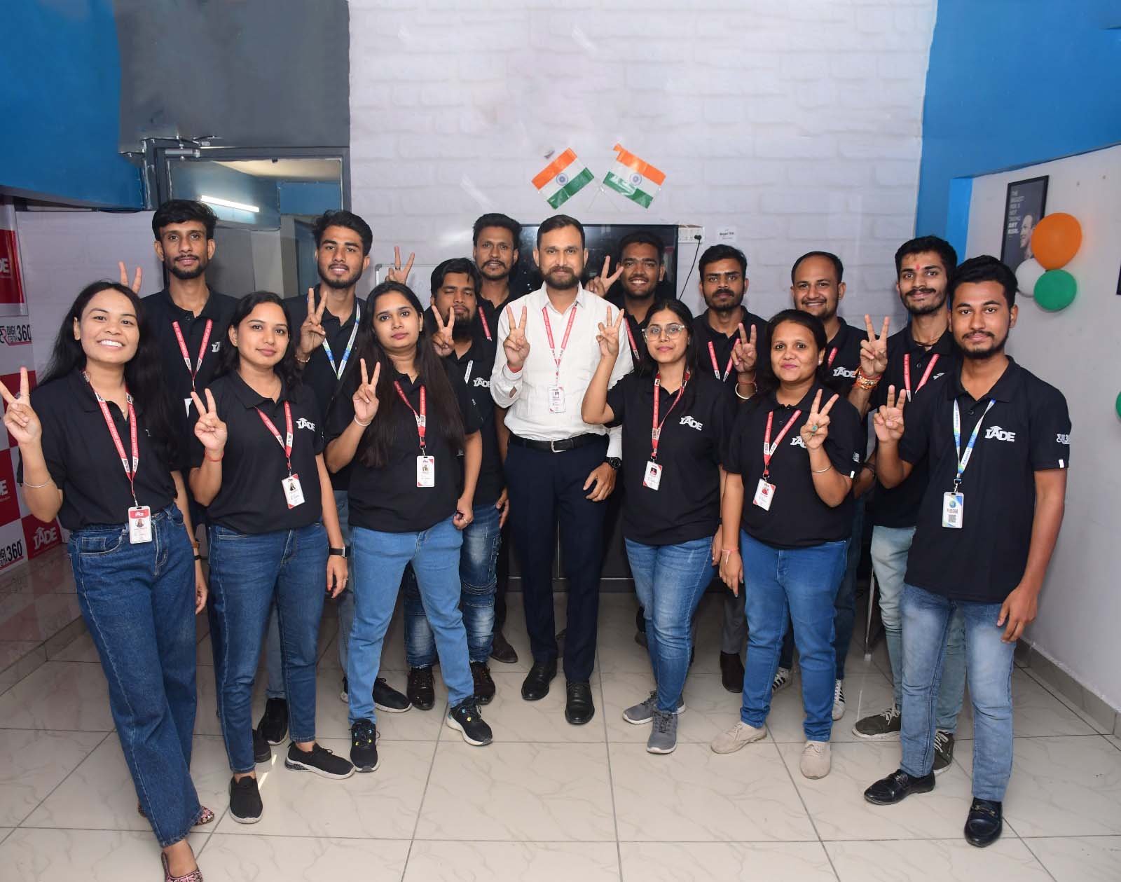 IADE students learning digital marketing